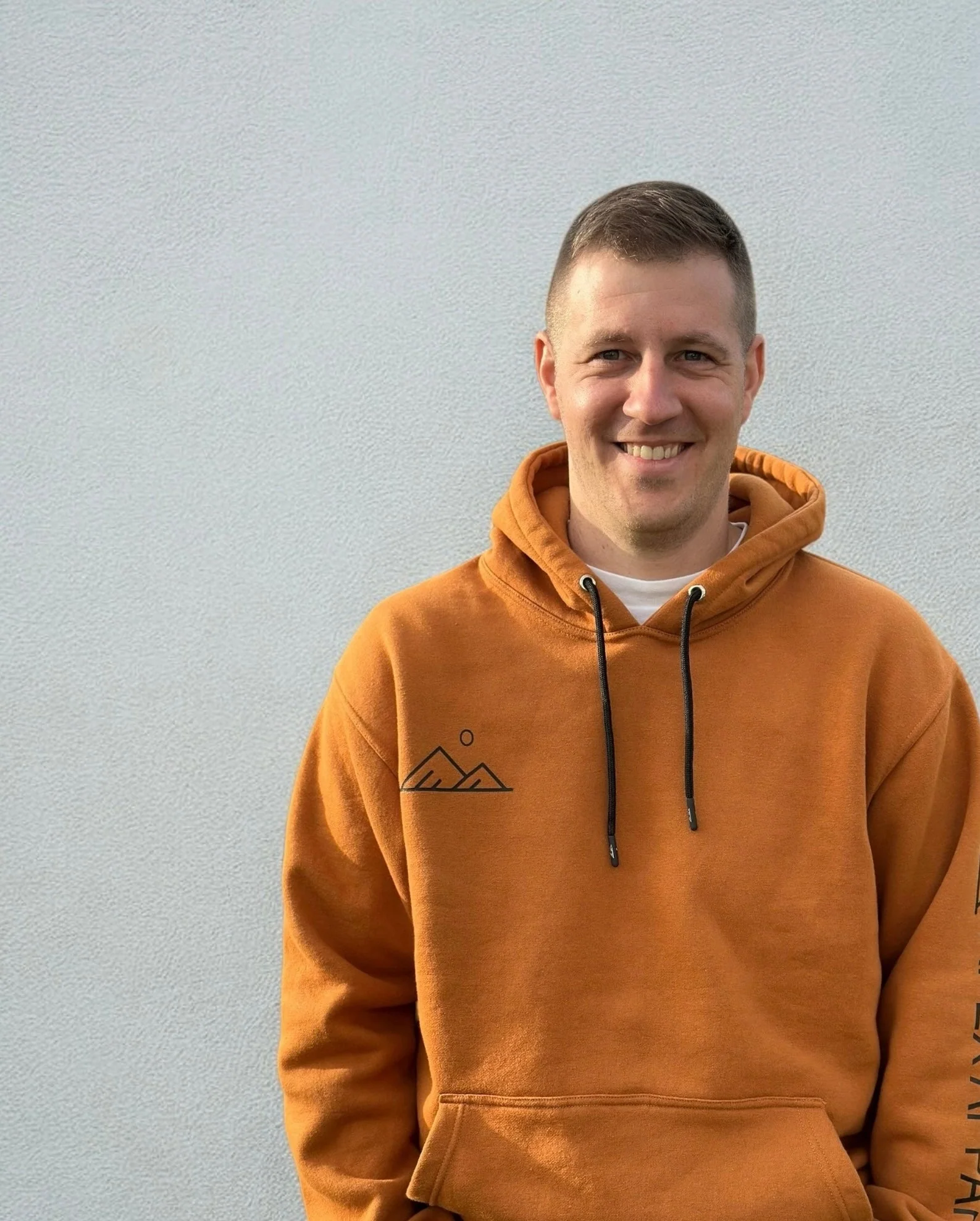 Apex Hoodie - Peru/Black - Image 5