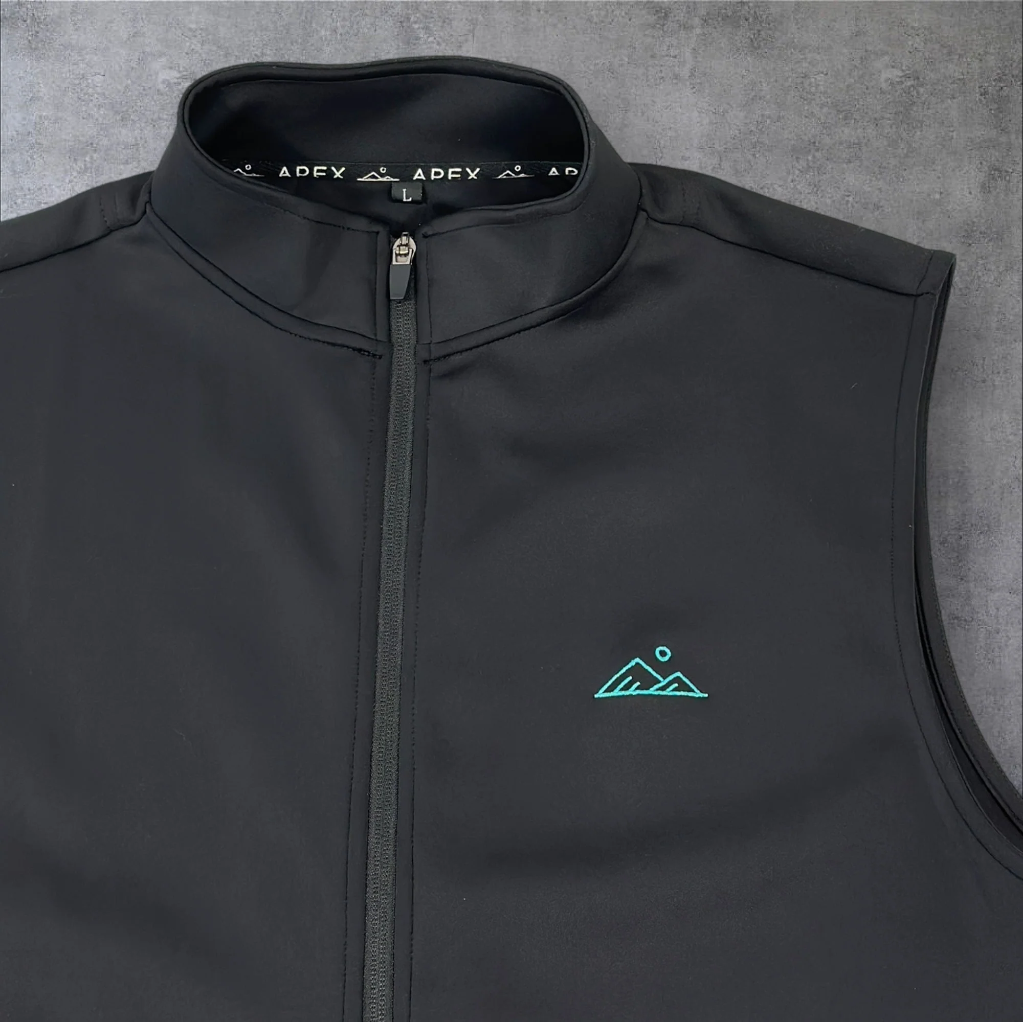 Traverse Vest | Black | Apex Apparel - Image 3